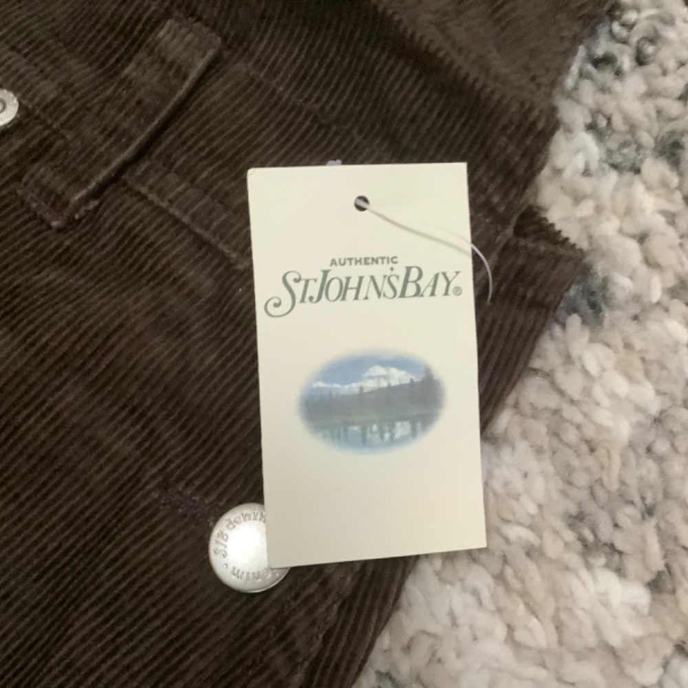 Ladies overalls NWT brown Corduroy, silver color hardware, petite and plus sizes - Picture 5 of 12